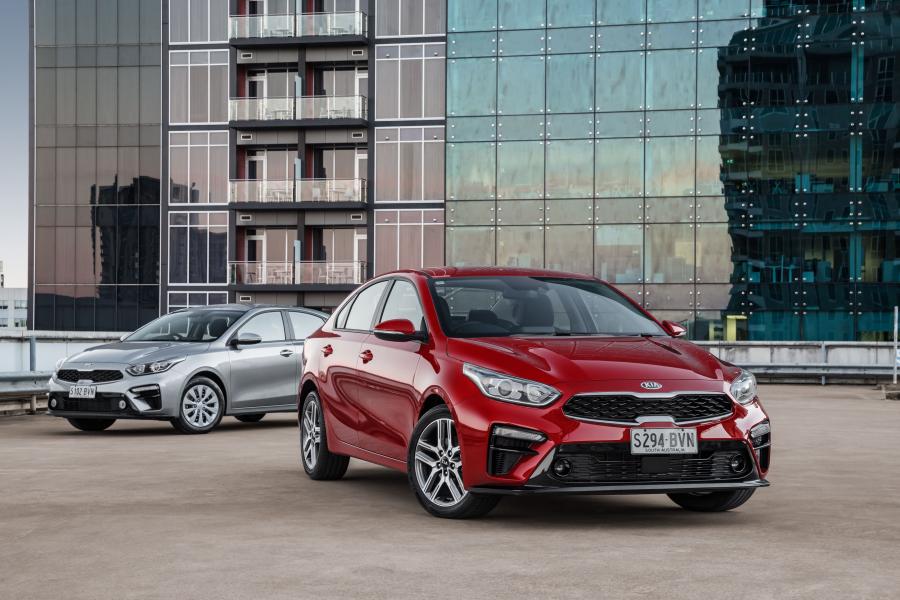  Kia Cerato Sport Plus 2018 года  (AU) (фото 11 из 16)